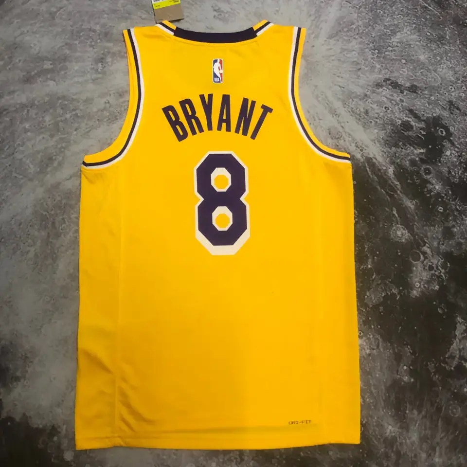 Foto 4 de Temporada 23 Los Angeles Lakers cuello redondo amarillo n.º 8 Kobe