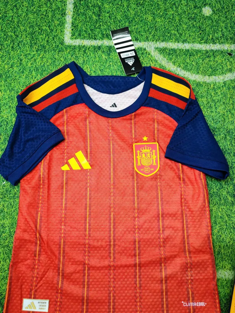 Foto 3 de 2627 España local conjunto para niños versión jugador