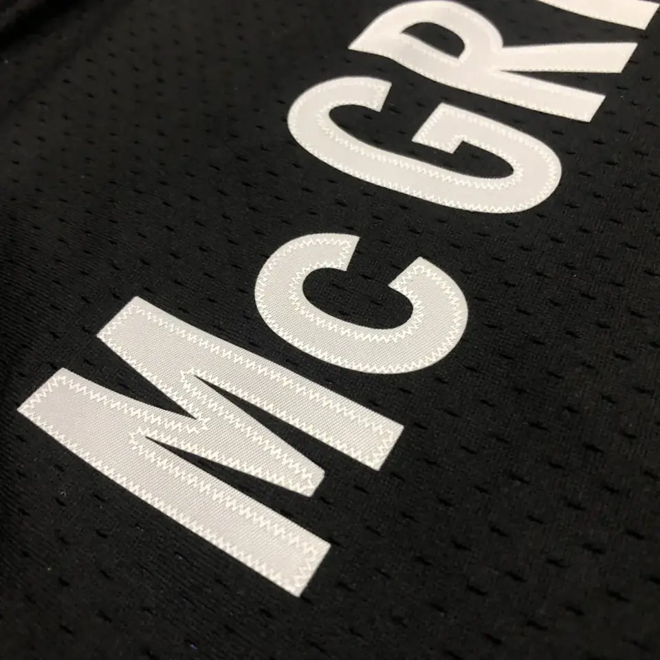 Foto 5 de Camiseta retro MN termoimpresa: SW Toronto Raptors temporada 00 morado y negro nº 1 McGrady