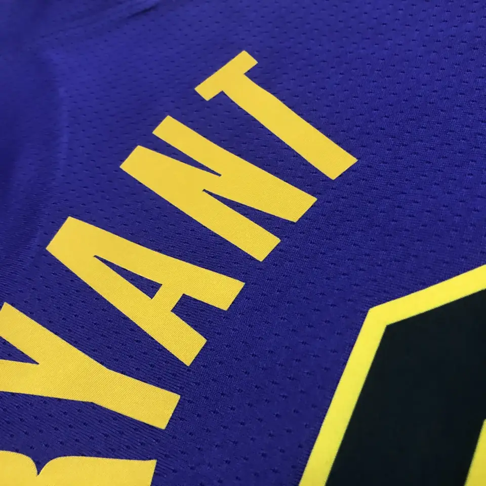Foto 4 de Temporada 23 Lakers edición Jumpman número 8 Kobe
