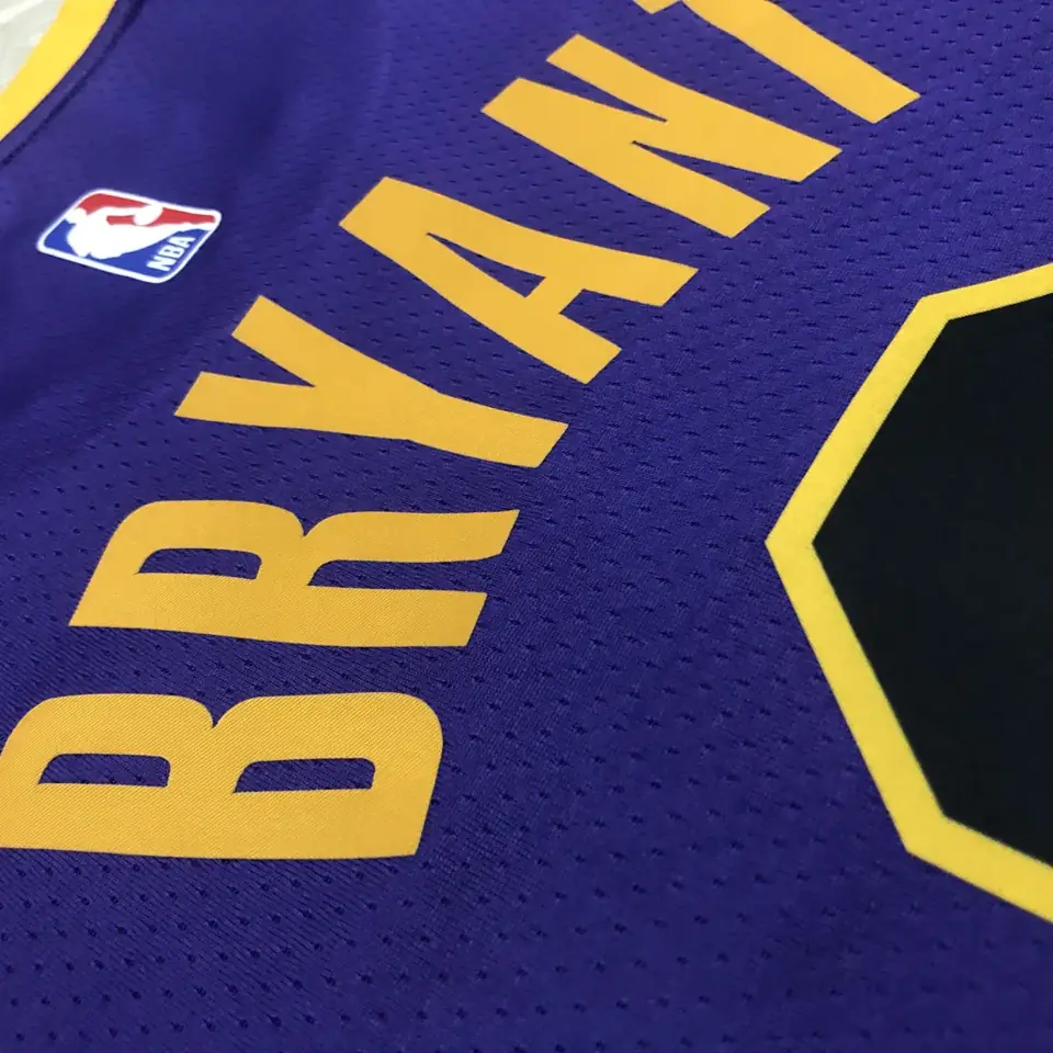 Foto 5 de Temporada 23 Lakers edición Jumpman número 8 Kobe
