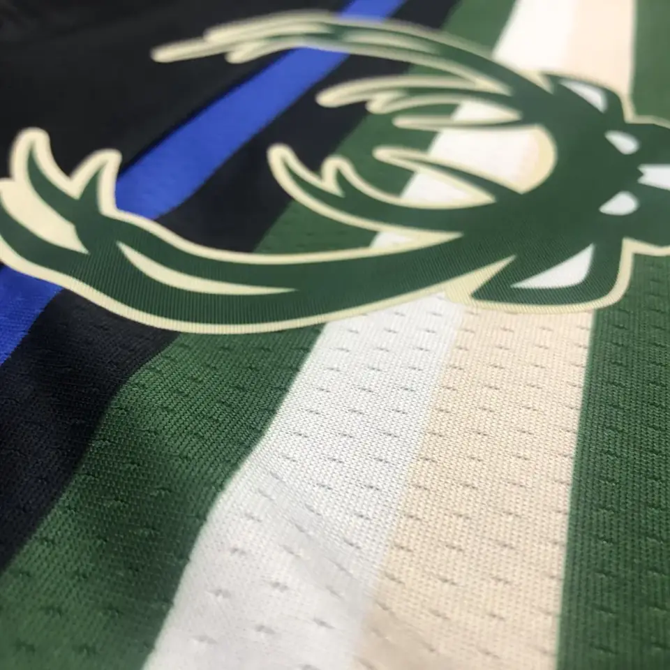 Foto 3 de Temporada 21 Bucks de Milwaukee Jordan edición limitada, n.º 34 Giannis Antetokounmpo