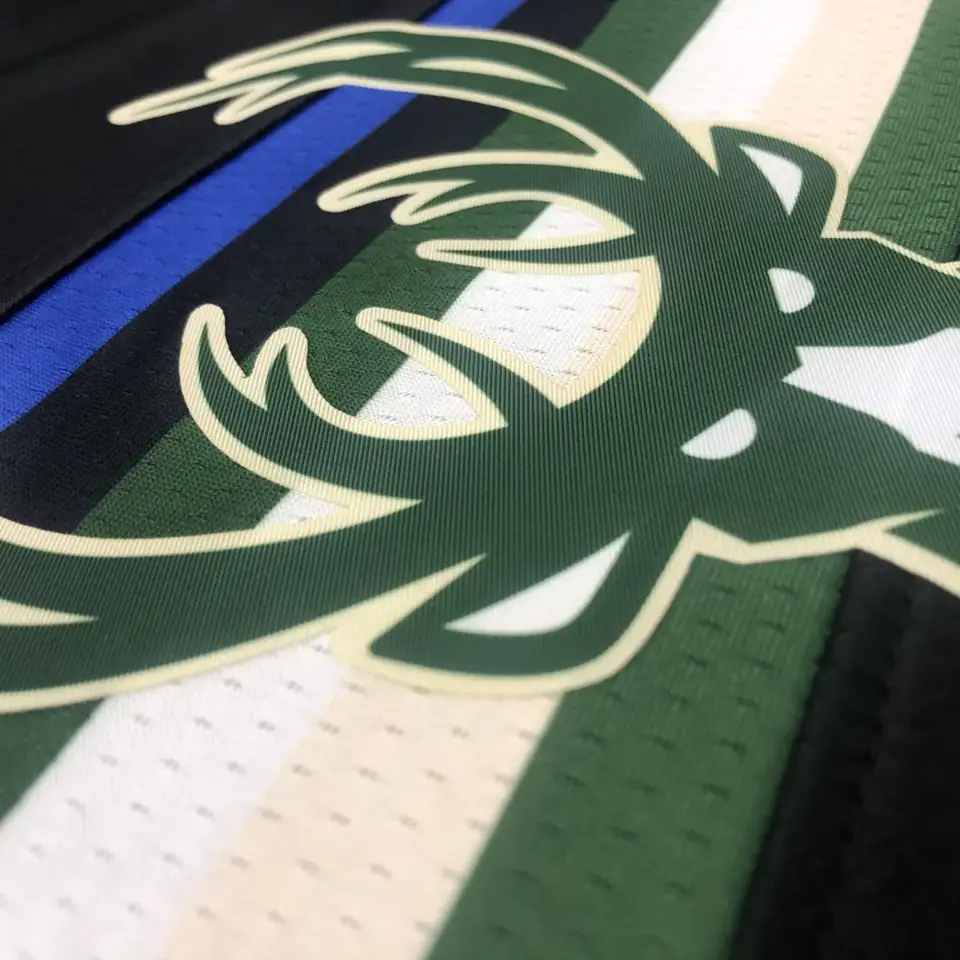 Foto 4 de Temporada 21 Bucks de Milwaukee Jordan edición limitada, n.º 34 Giannis Antetokounmpo
