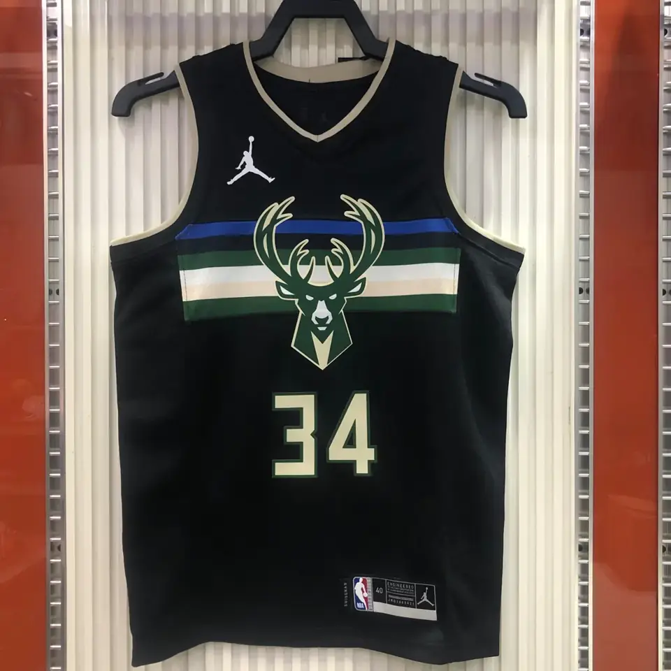 Foto 8 de Temporada 21 Bucks de Milwaukee Jordan edición limitada, n.º 34 Giannis Antetokounmpo