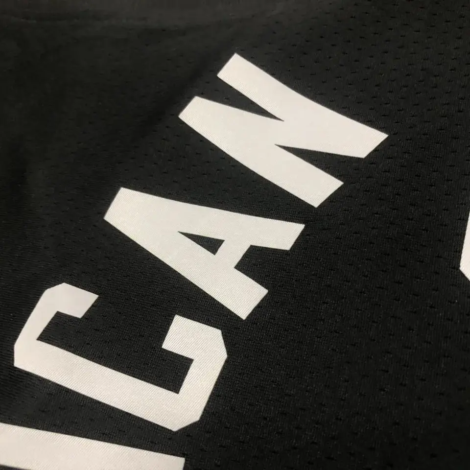 Foto 5 de Temporada 23 Spurs edición Jumpman número 21 Duncan