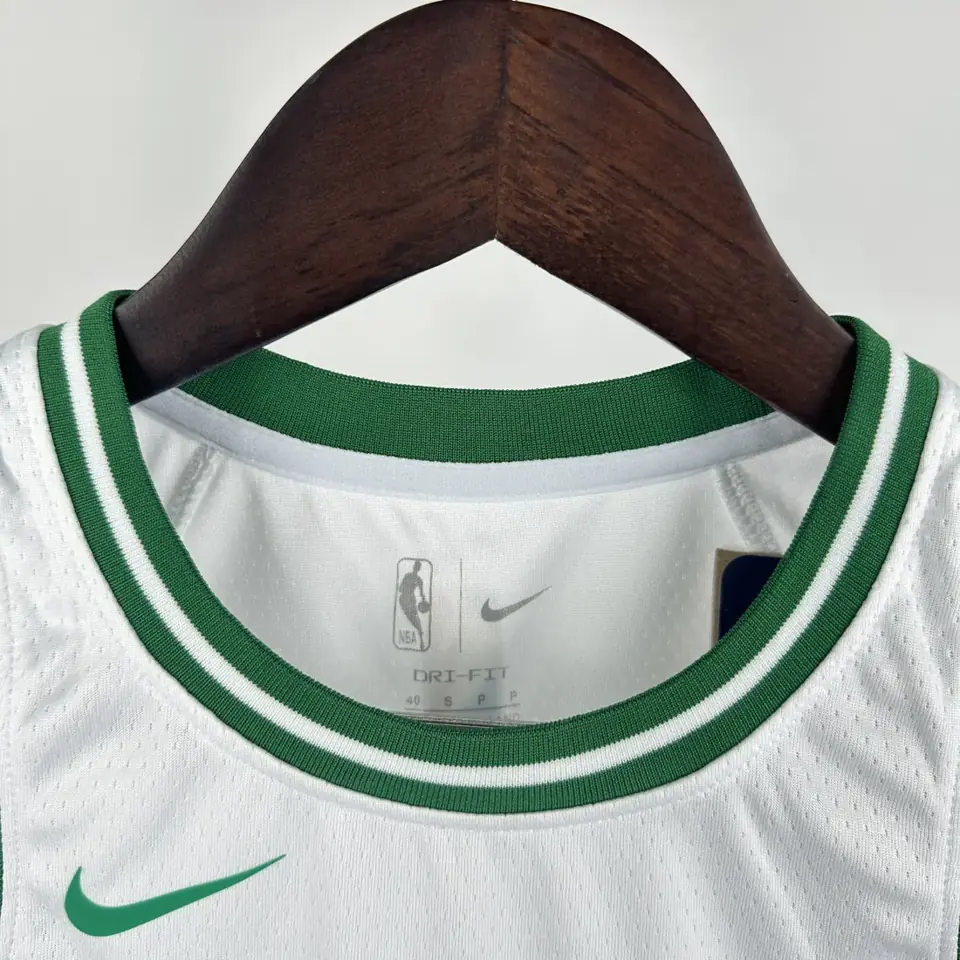 Foto 7 de Niños: Celtics blanco número 88