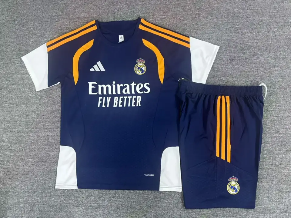 Foto 1 de Entrenamiento · Real Madrid · 26/27 · amarillo