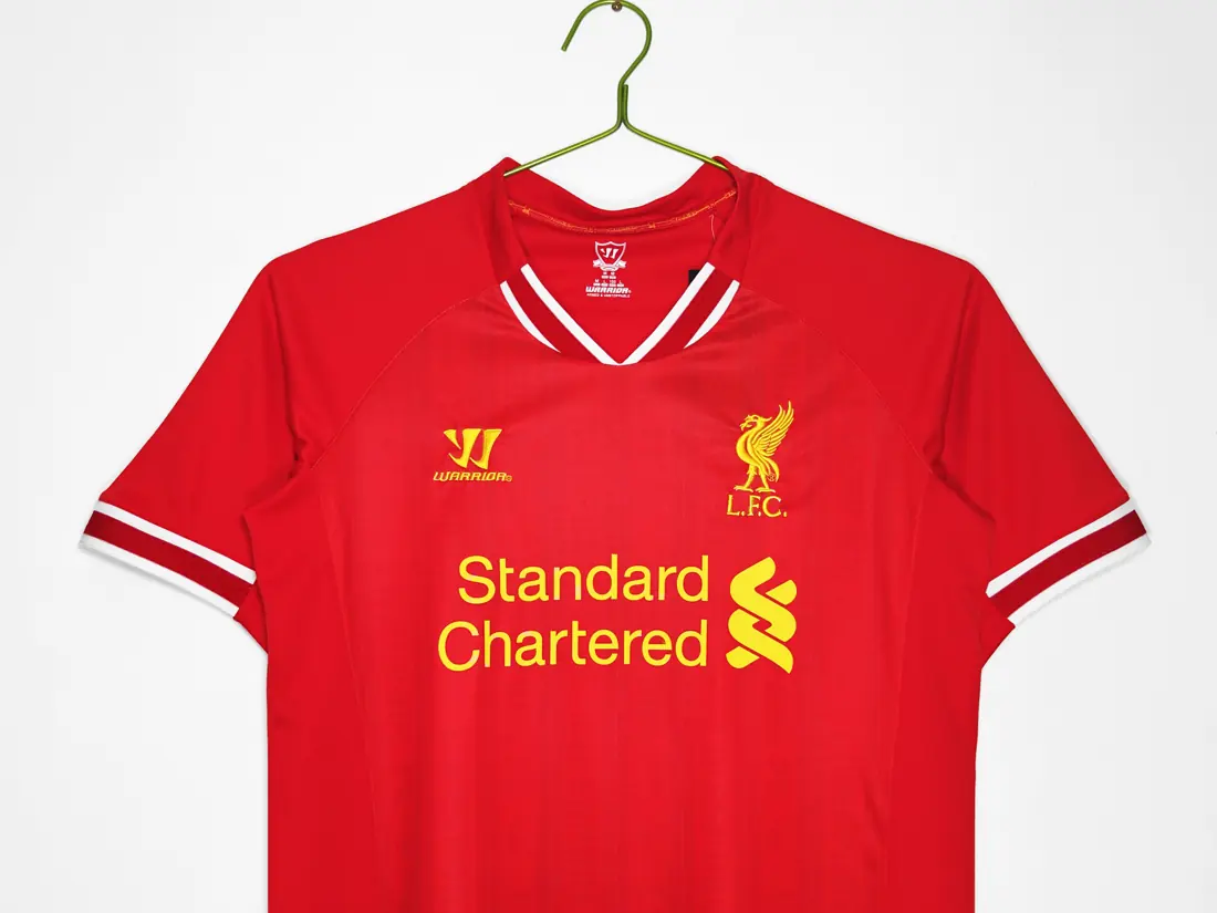 Foto 4 de Temporada 2013/14 Liverpool local retro 5A