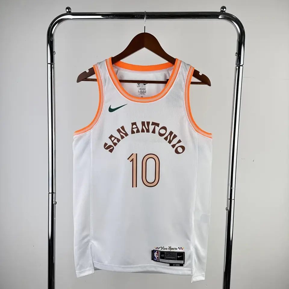 Foto 1 de Temporada 24 - Spurs - Edición Ciudad - nº 10 Sochan