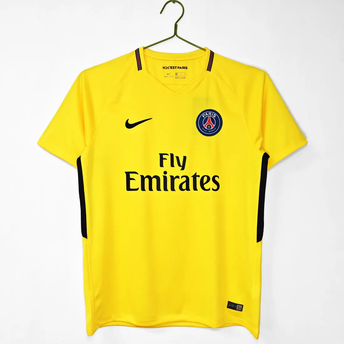 Foto 1 de Temporada 2017/18 Paris Saint-Germain visitante amarillo retro 8A