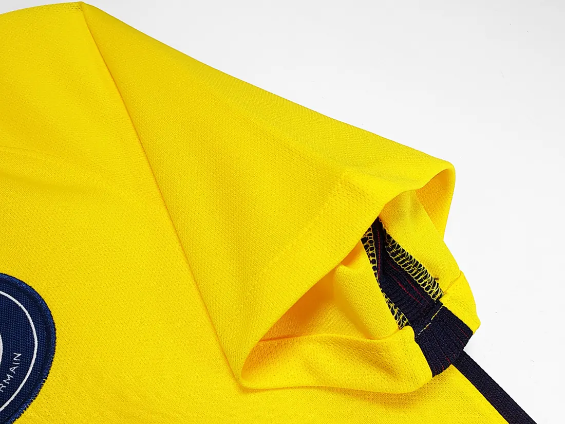 Foto 3 de Temporada 2017/18 Paris Saint-Germain visitante amarillo retro 8A