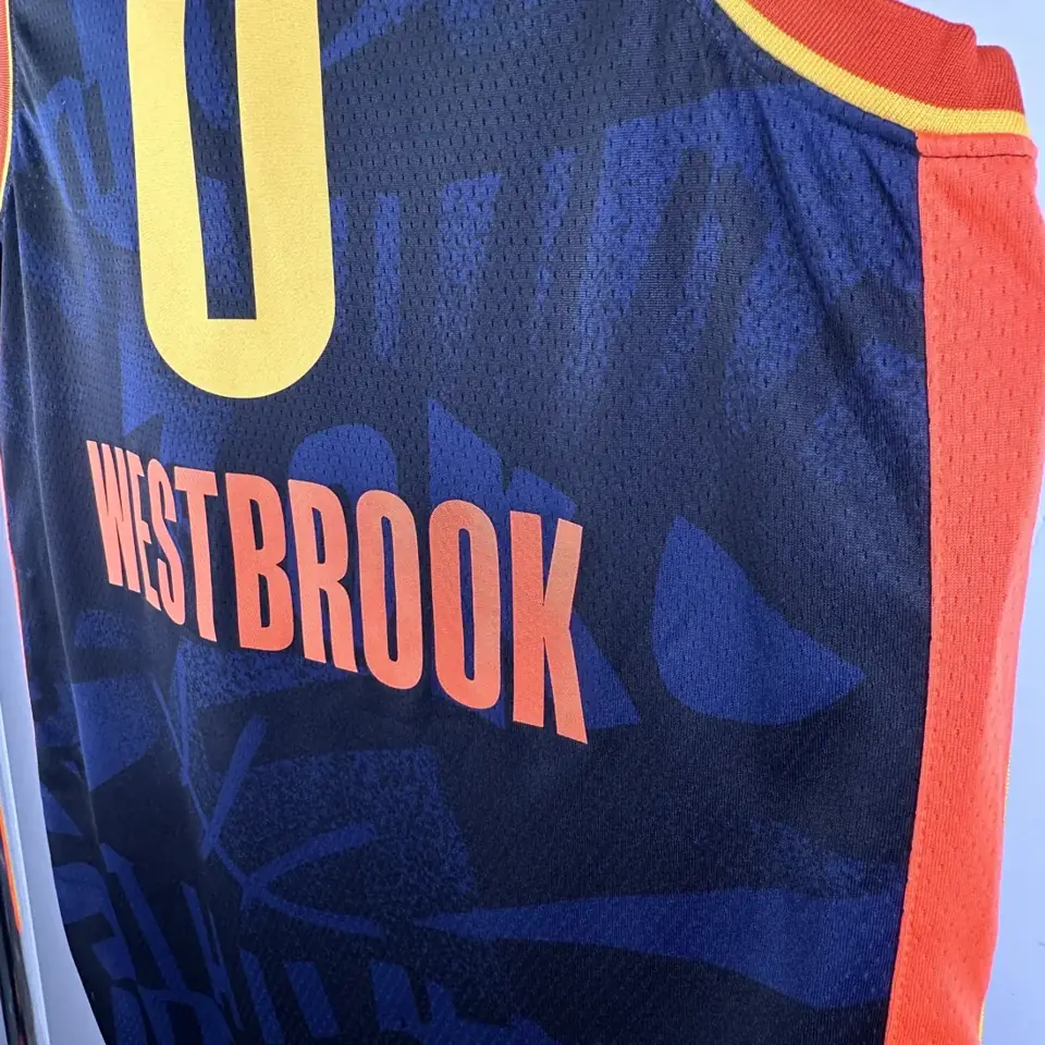 Foto 5 de Temporada 24 Thunder Edición Ciudad número 0 Westbrook