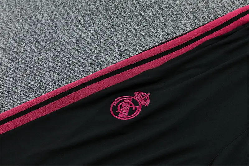 Foto 6 de 2627 Real Madrid negro con fucsia