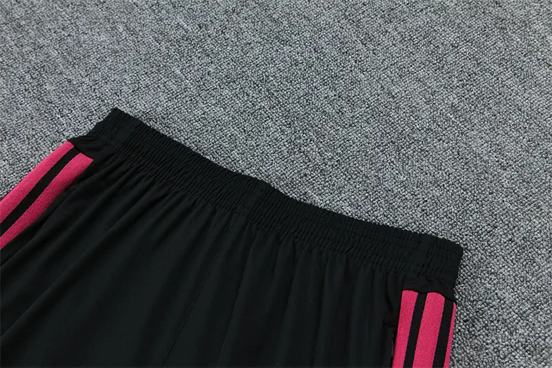 Foto 7 de 2627 Real Madrid negro con fucsia