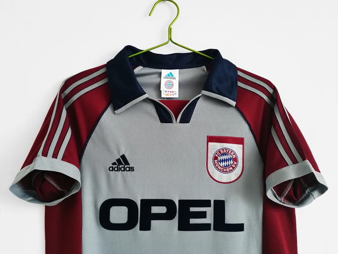 Foto 3 de Temporada 1998/99 Bayern de Múnich visitante retro 8A