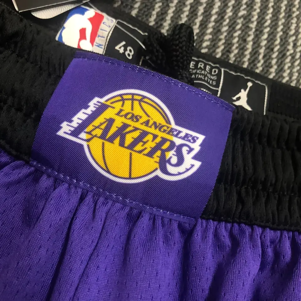 Foto 3 de Pantalones cortos morados modelo Air de los Lakers, temporada 21