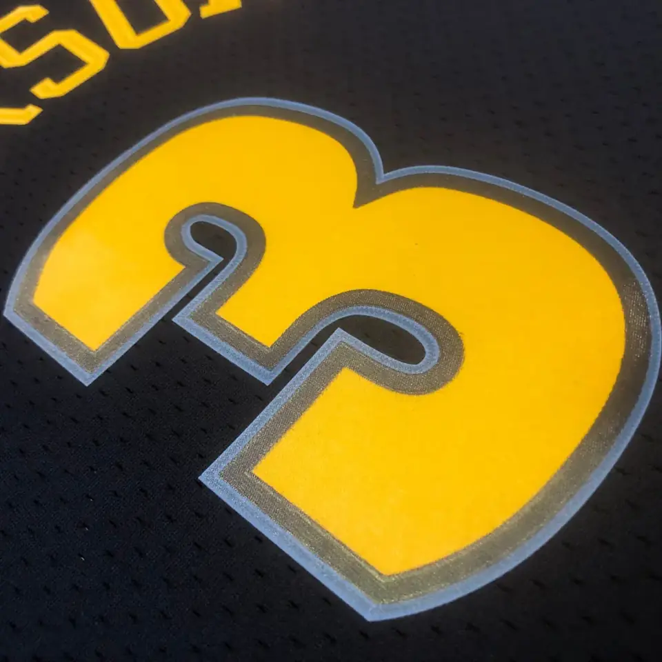 Foto 5 de Camiseta retro MN termoimpresa: SW Denver Nuggets temporada 06/07 azul marino n.º 3 Iverson