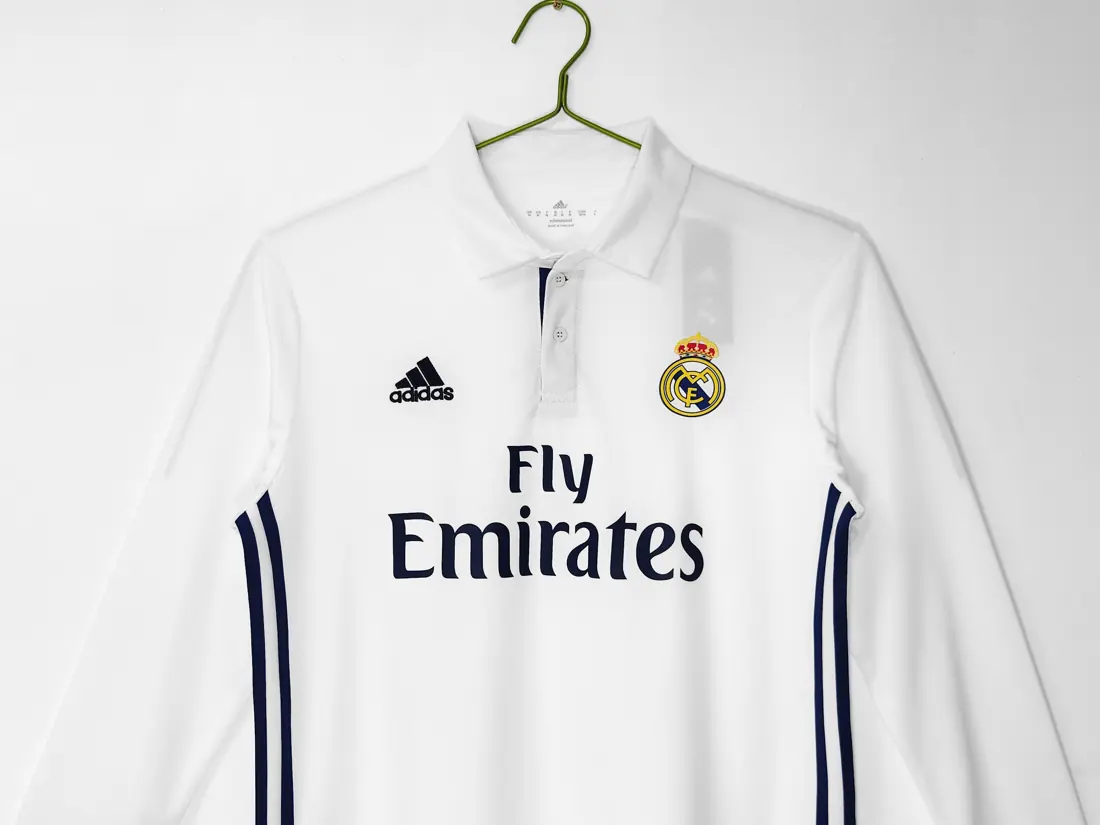 Foto 8 de Manga larga: Temporada 2016/17 Real Madrid local 3B