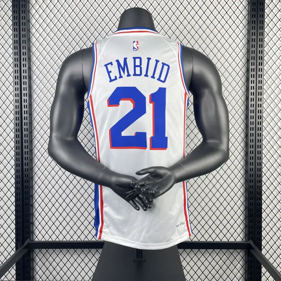 Foto 2 de Temporada 23 Philadelphia 76ers local blanco número 21 Embiid