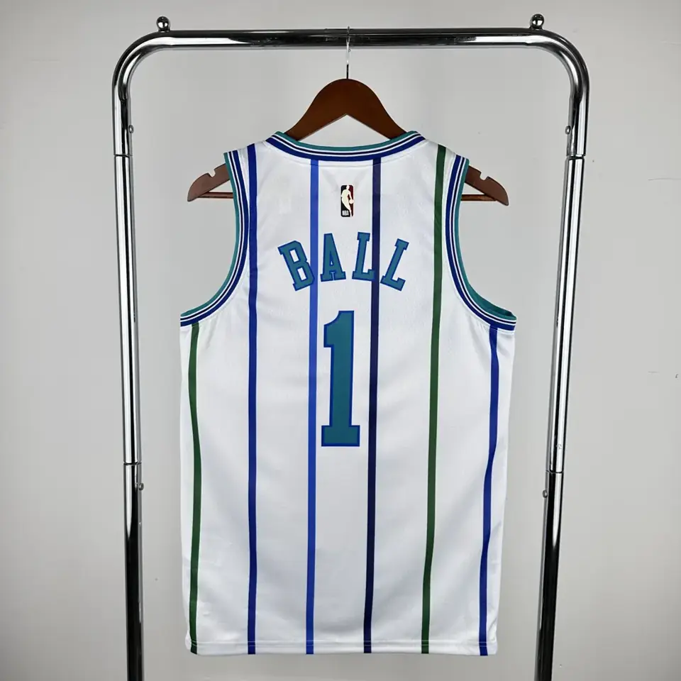 Foto 2 de Temporada 2019 Hornets retro blanco nº 1 Ball