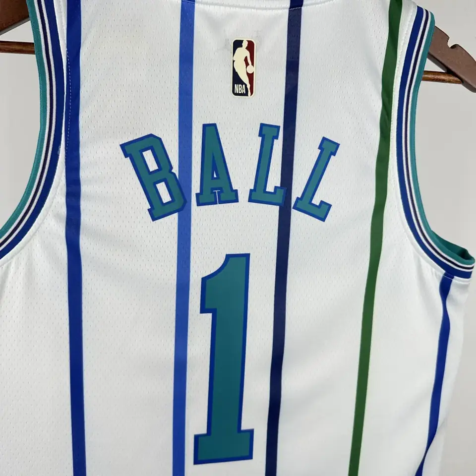 Foto 6 de Temporada 2019 Hornets retro blanco nº 1 Ball