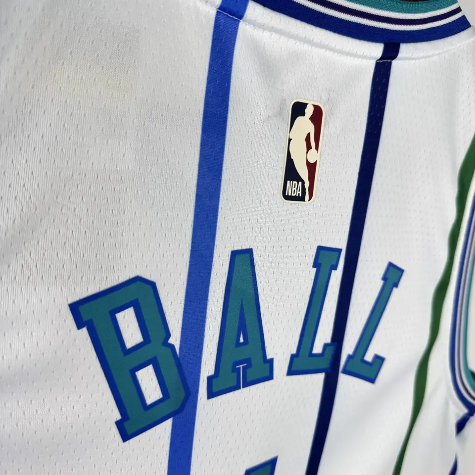 Foto 7 de Temporada 2019 Hornets retro blanco nº 1 Ball