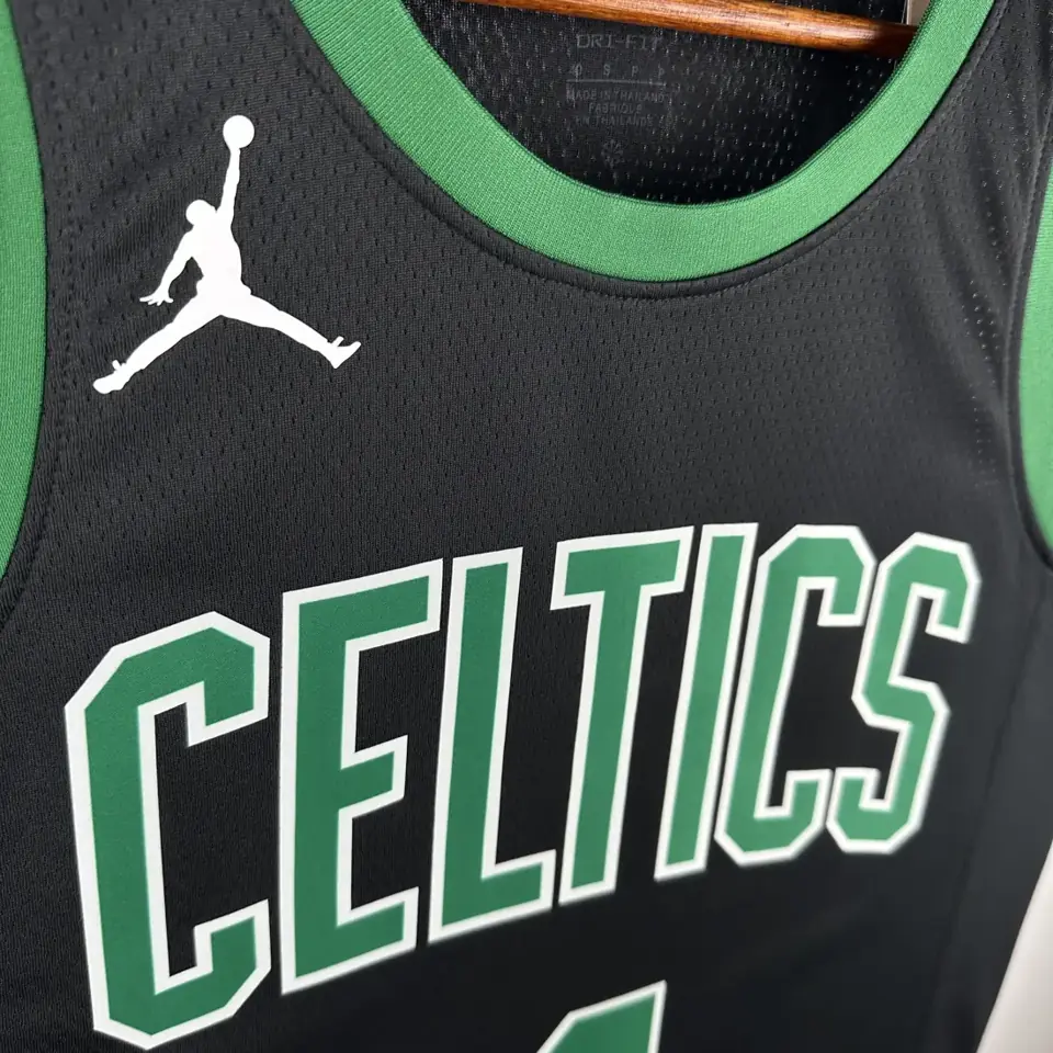 Foto 3 de Temporada 23 Celtics de Boston Edición limitada Air Jordan número 4 Holiday
