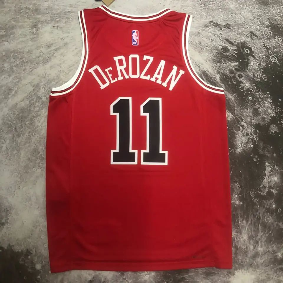 Foto 4 de Temporada 23 Chicago Bulls rojo n.º 11 DeRozan