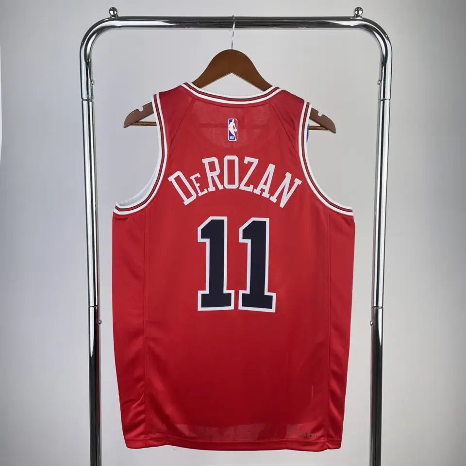 Foto 6 de Temporada 23 Chicago Bulls rojo n.º 11 DeRozan