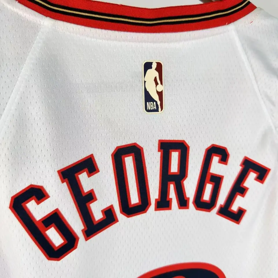Foto 6 de Temporada 26 76ers retro blanco número 8 George