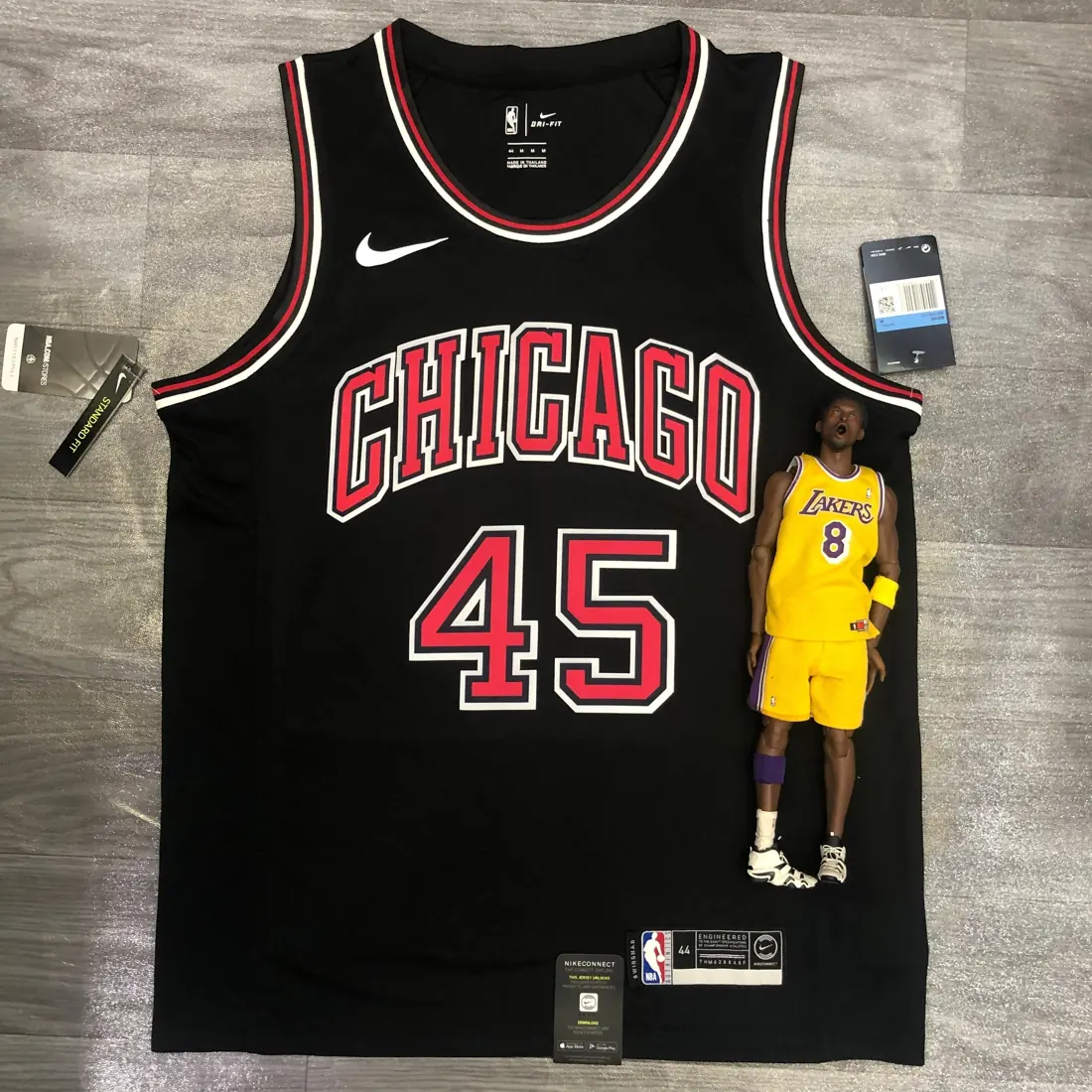 Foto 1 de Chicago Bulls negro de cuello redondo nº 45 Jordan