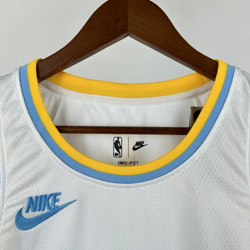 Foto 7 de Temporada 23 Lakers Retro n.º 77 Doncic