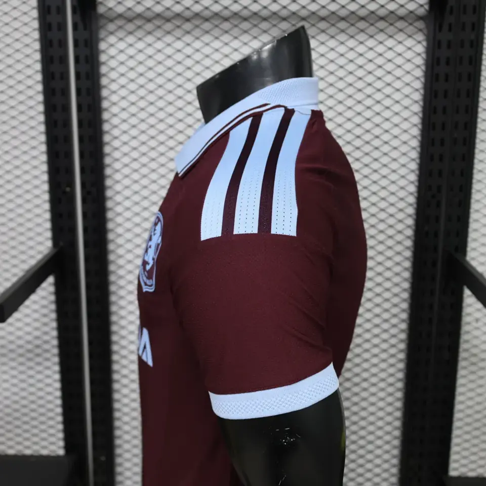 Foto 4 de Partido en casa del Aston Villa 26-27 con anuncios, S-2XL