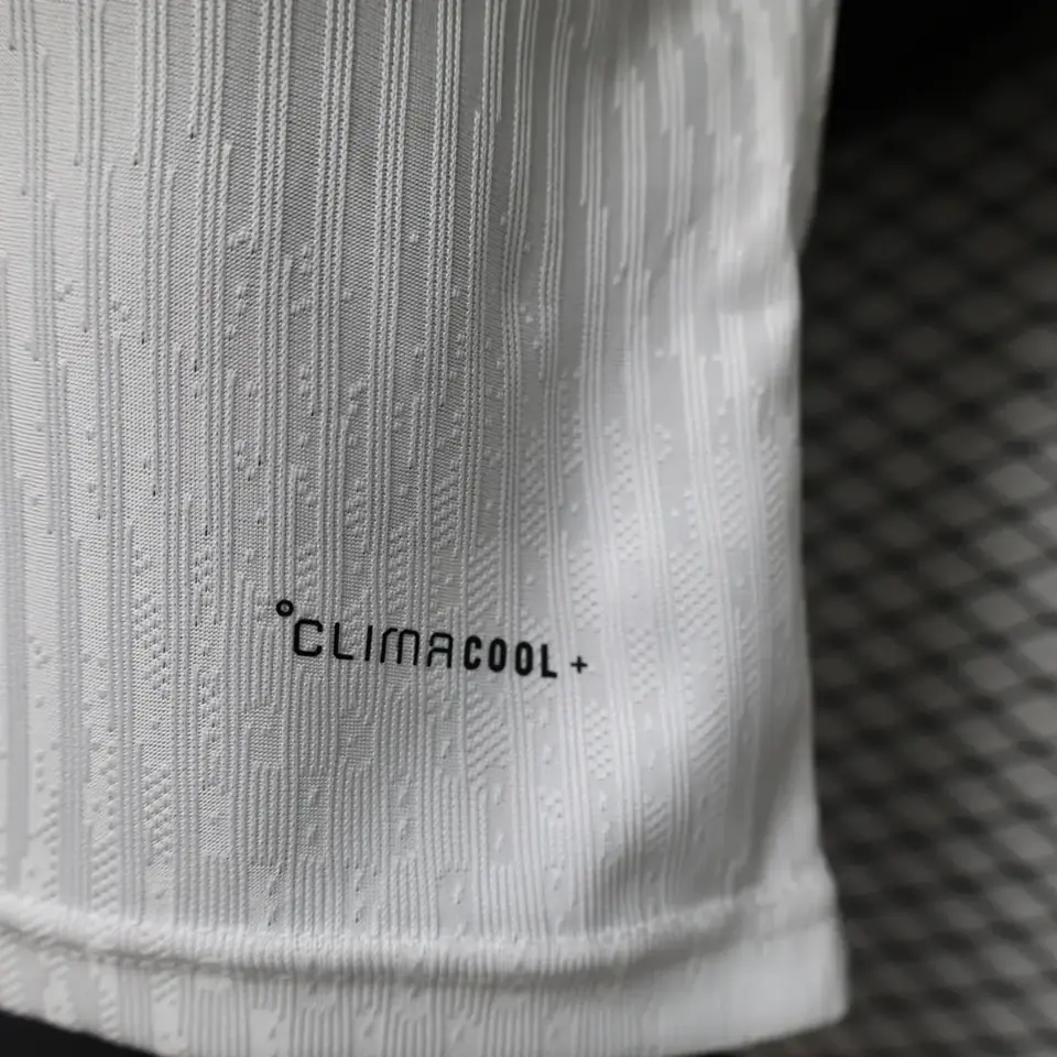 Foto 5 de Camiseta blanca del estadio del Fulham (temporada 26-27), tallas S-2XL