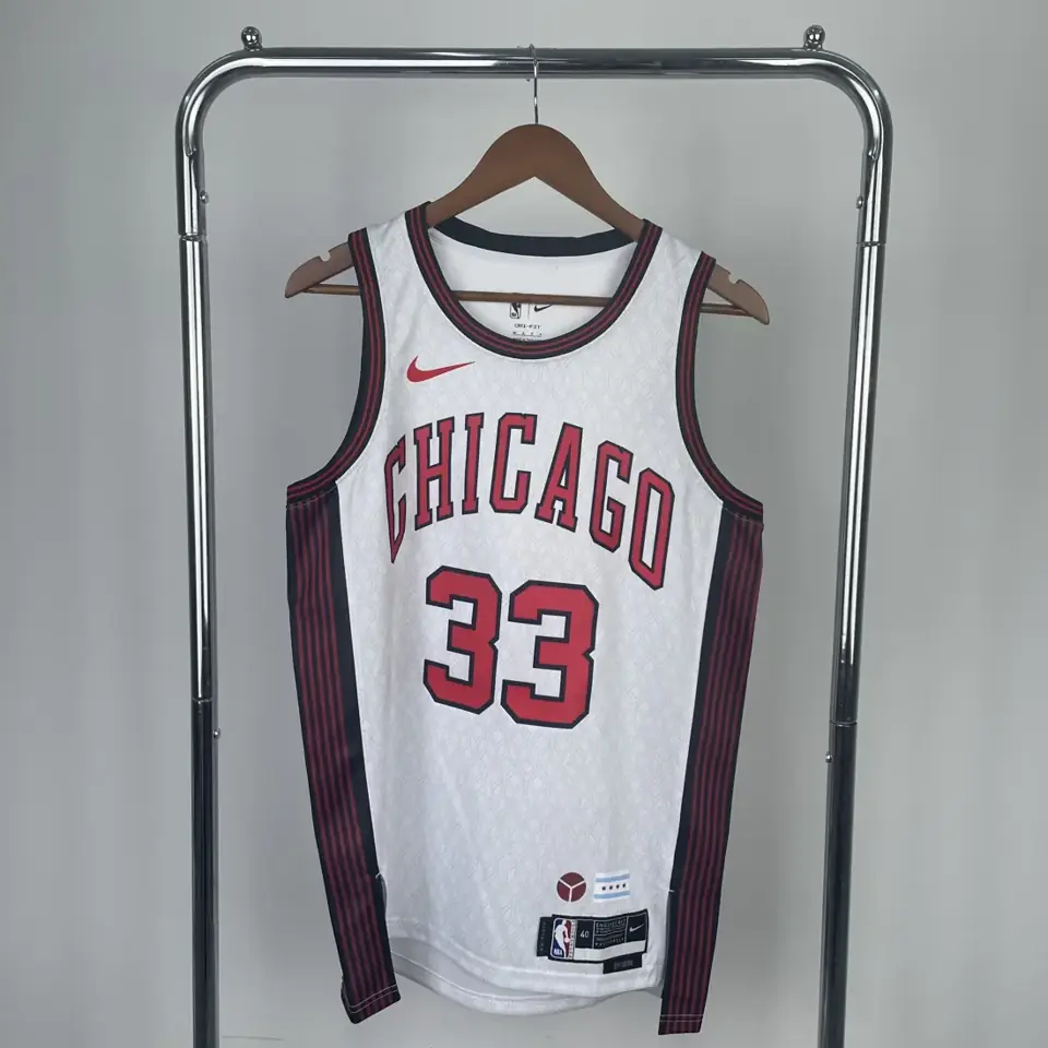 Foto 1 de Temporada 23 Bulls City Edition nº33 Pippen
