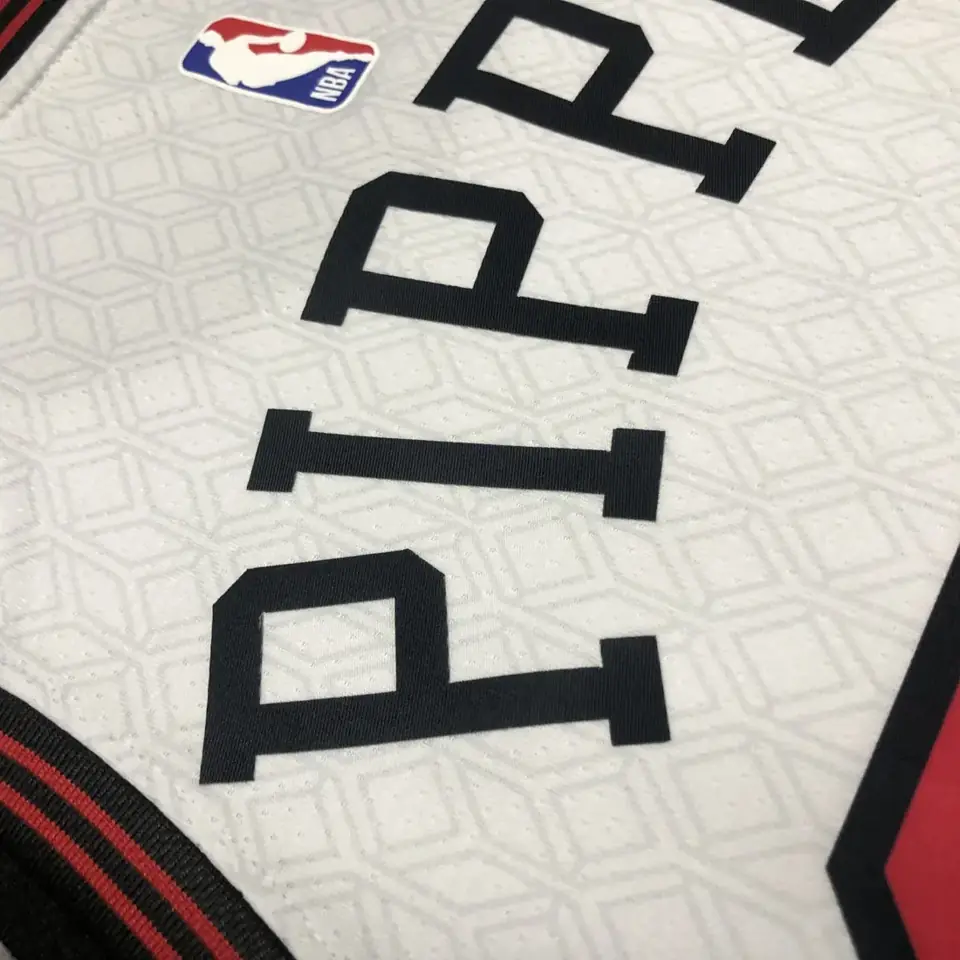 Foto 4 de Temporada 23 Bulls City Edition nº33 Pippen