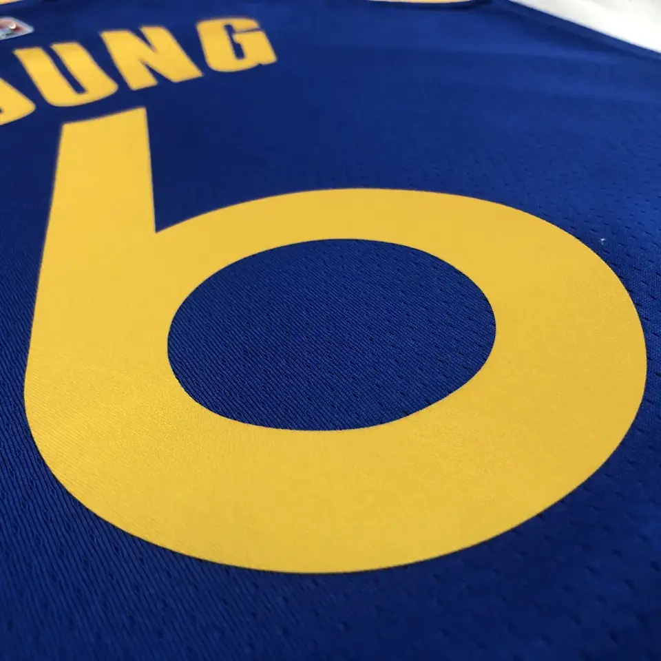 Foto 7 de 75 aniversario Warriors cuello en V azul número 6 Nick Young