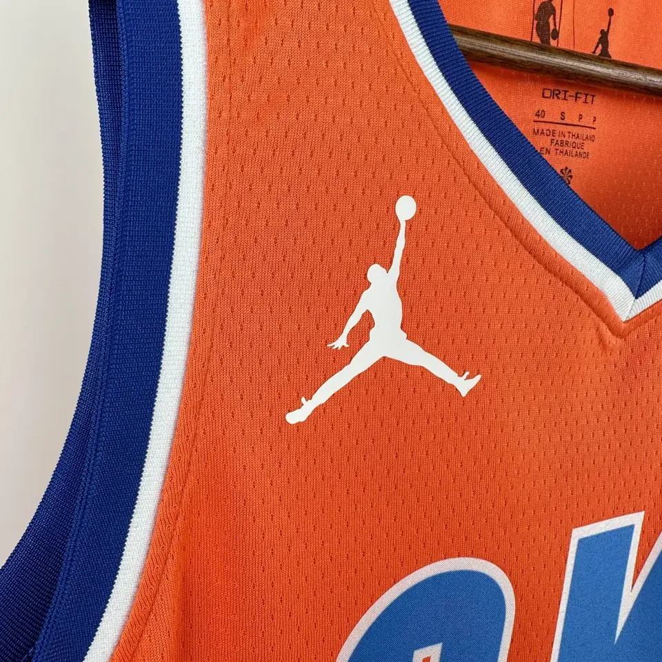 Foto 8 de Thunder versión Jumpman n.º 8 Williams