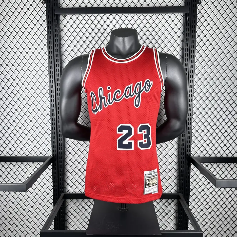 Foto 8 de Camiseta retro con estampado térmico MN: Bulls Swingman temporada 84/85 Novato roja #23 Jordan