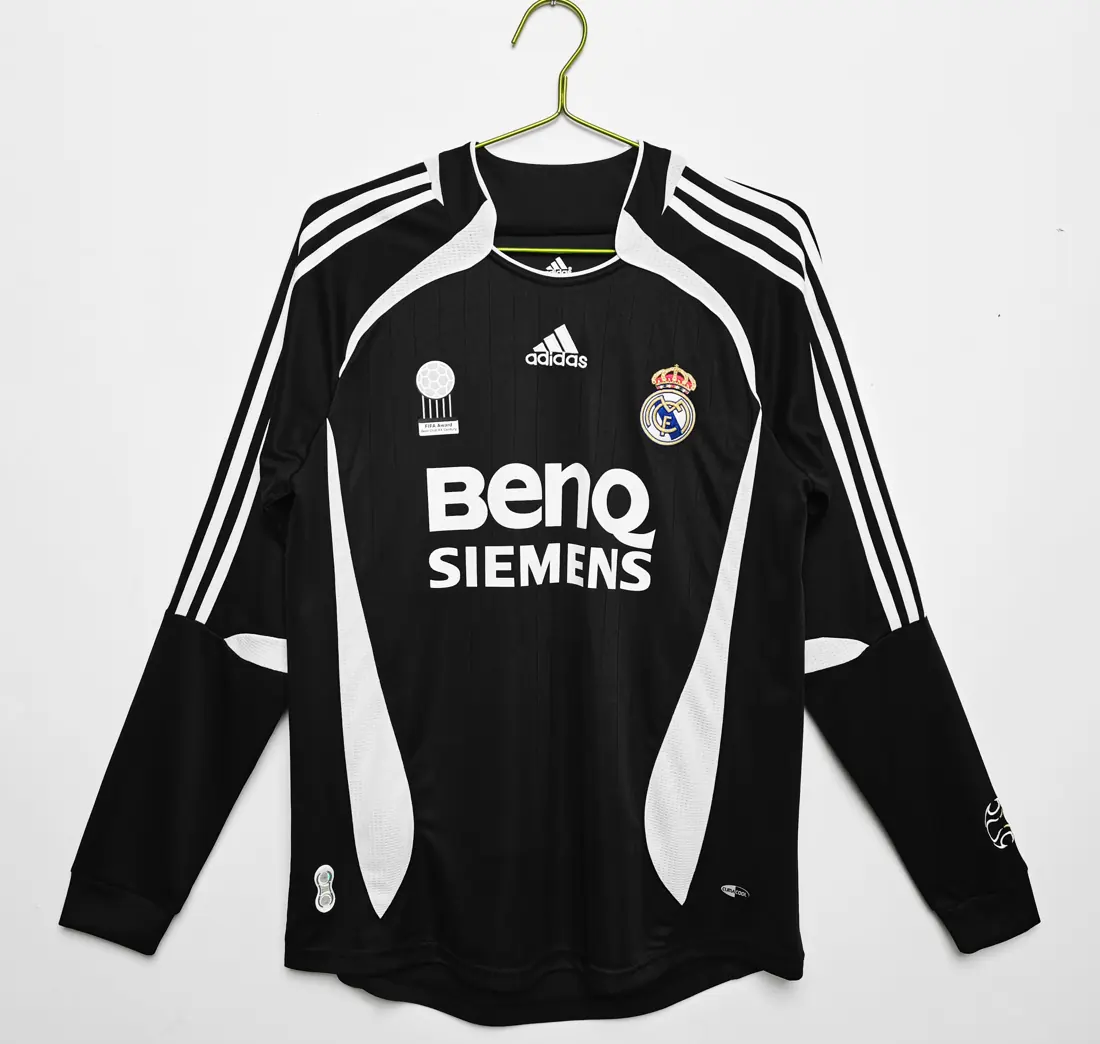Foto 1 de Manga larga: Temporada 2006/07 Real Madrid tercera 3B