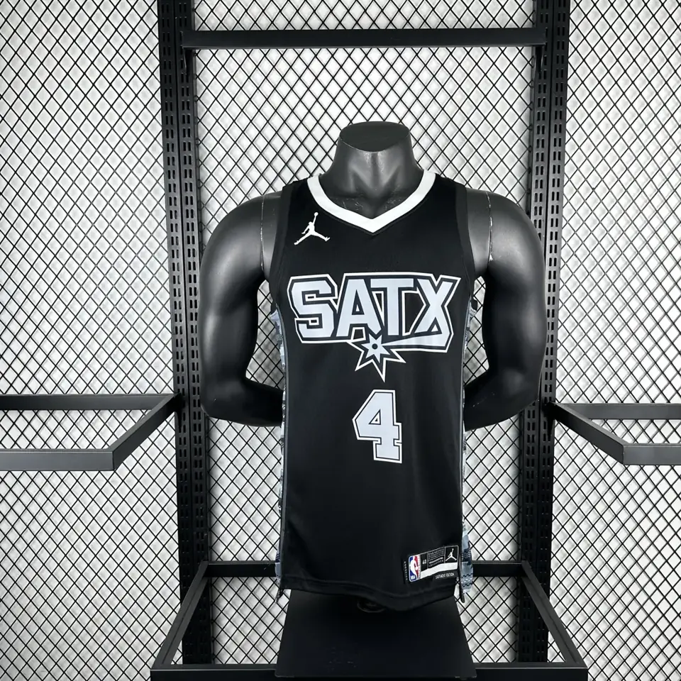 Foto 3 de Temporada 23 Spurs Versión Jumpman número 4 Fox