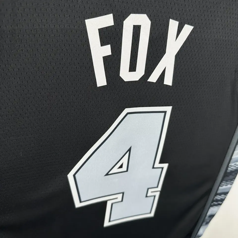 Foto 5 de Temporada 23 Spurs Versión Jumpman número 4 Fox