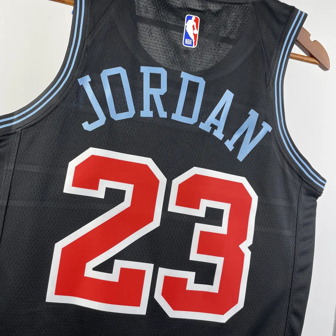 Foto 6 de Temporada 19 Bulls Edición City nº 23 Jordan