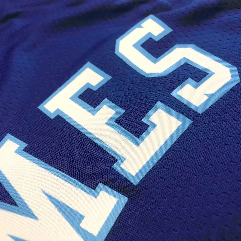 Foto 6 de Temporada 21 Lakers retro azul nº 6 James
