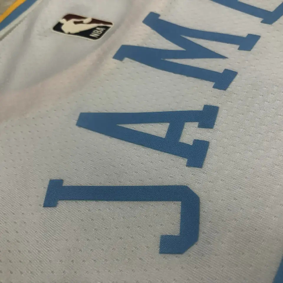 Foto 6 de Temporada 23 Lakers retro número 23 LeBron James