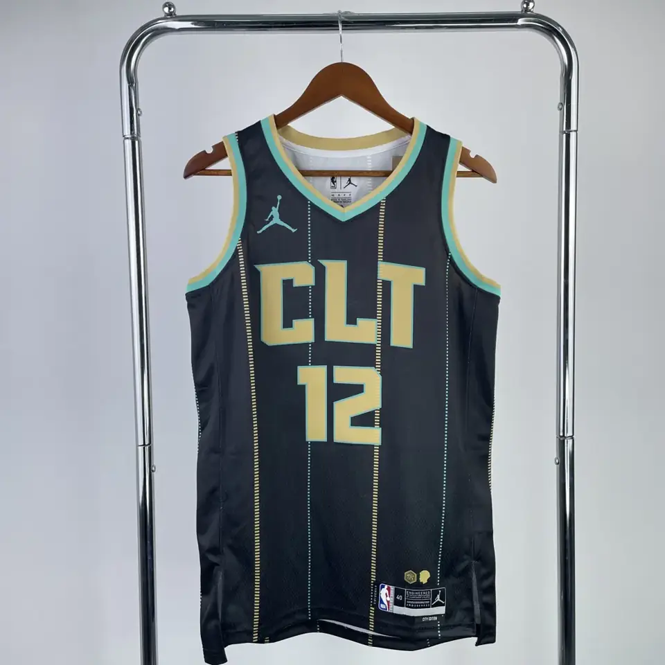 Foto 1 de Hornets, temporada 23, Edición City, número 12 Oubre
