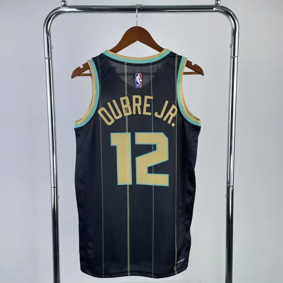 Foto 2 de Hornets, temporada 23, Edición City, número 12 Oubre