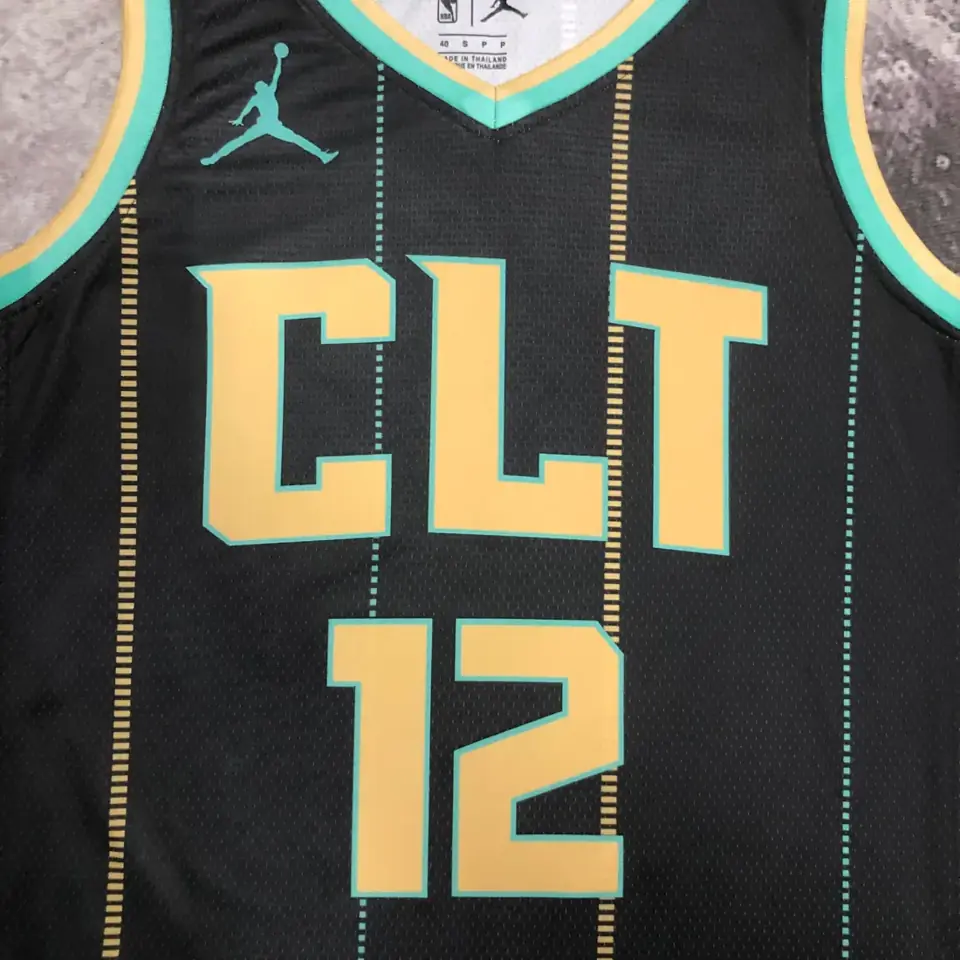 Foto 4 de Hornets, temporada 23, Edición City, número 12 Oubre