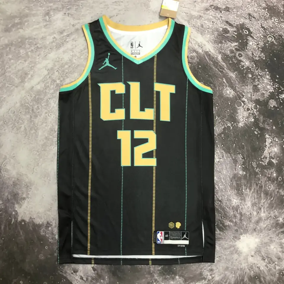 Foto 7 de Hornets, temporada 23, Edición City, número 12 Oubre