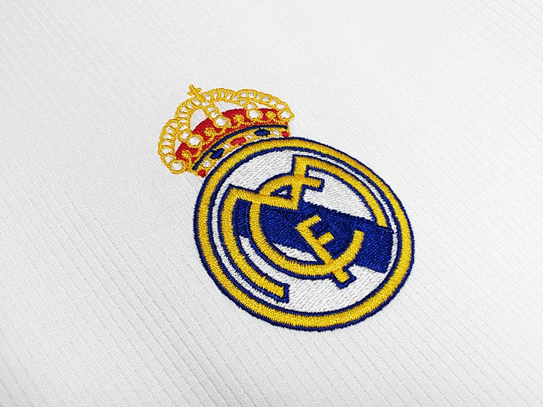 Foto 7 de Manga larga: Temporada 2019/20 Real Madrid local 3B